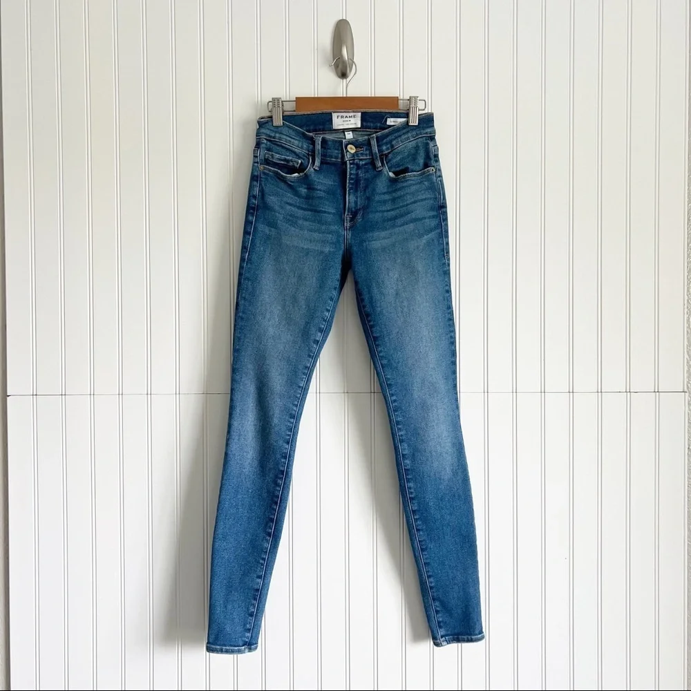 Frame Size 26 Le Skinny de Jeanne Jeans